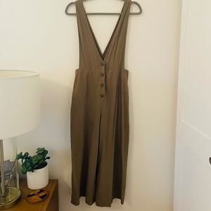 Sienna Sky // Olive Green Cropped Jumper/Overalls - Size Small